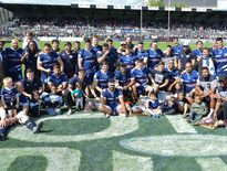 La joie des joueurs de Vannes après leur victoire en barrage de Pro D2 contre Mont-de-Marsan