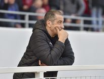 Mourad Boudjellal pensif lors du match entre Toulon et Pau