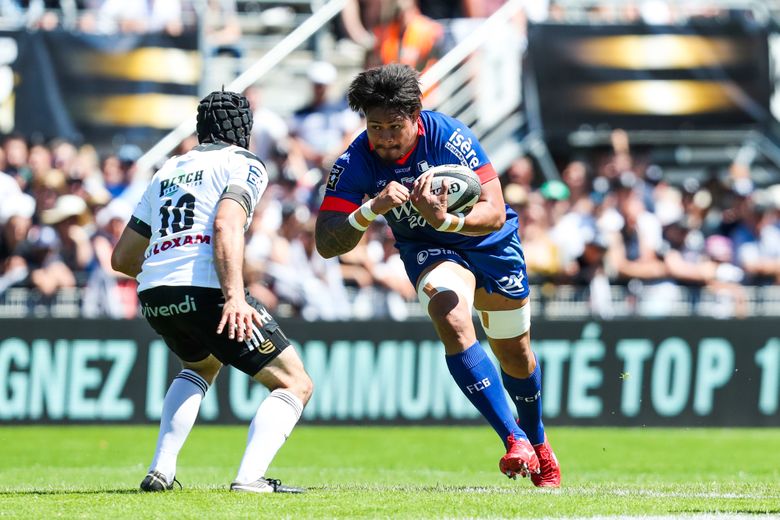 Salesi Fifita (Grenoble) contre Brive