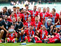 Même si Maro Itoje fut désigné homme du match, c’est Richard Wigglesworth, assis à gauche en train de serrer le poing, qui fit basculer cette finale 2019.