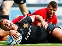 Henry Slade (Exeter) contre les Saracens en finale de Premiership