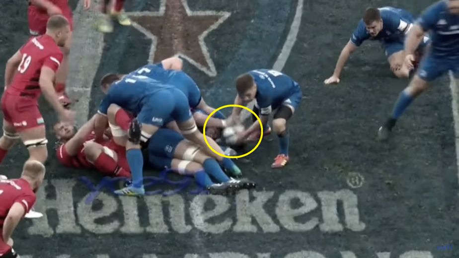 Demis de mêlée : "cibles" à interception ?