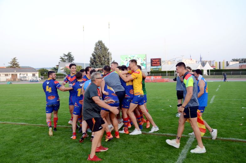 Saint-Estève, champion d'Elite 1