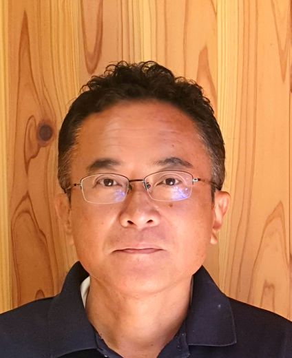 Masuda travaillait à la mairie de Kamaishi lorsqu’il proposa à la population de Kamaishi d’utiliser une partie des fonds récoltés pour construire un stade de rugby. Au départ, son idée ne fut pas très bien accueillie…