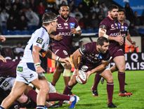Maxime Lucu à la manœuvre. Il s’est révélé précieux dans un match perturbé par les intempéries. Photo Justine Hamon