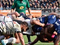 La mêlée n’a pas suffi aux Parisiens pour l’emporter.