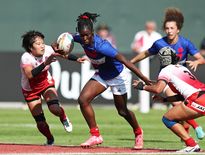 Nassira Konde (France) contre le Japon