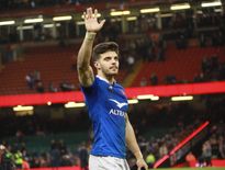 Romain Ntamack a été l’un des grands artisans de la victoire française à Cardiff. L’ouvreur toulousain a même été élu homme du match.