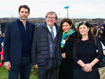Pierre Rabadan aux cotés, notamment, d'Anne Hidalgo, la maire de Paris.