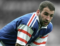 Illustre joueur de Brive notamment, Philippe Carbonneau n'aura pas connu l'aventure qu'il espérait avec le XV de France, la faute à son absence lors de la Coupe du monde 1999.