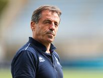 Pierre Berbizier, ancien sélectionneur des Bleus, s'inquiète d'une absence de projet à moyen et long terme.
