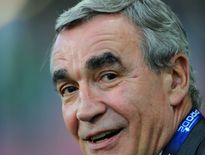 Revol : "L’avenir passera par une baisse du salary cap"