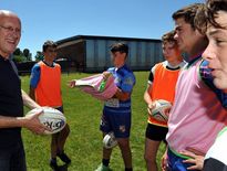 Bernard Laporte au contact des jeunes des clubs