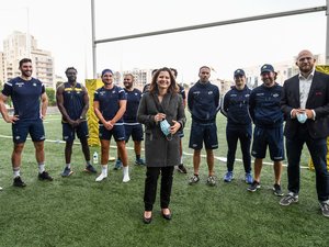 Roxana Maracineanu (Ministre des Sports) avec le Président du Rugby Club de Courbevoie