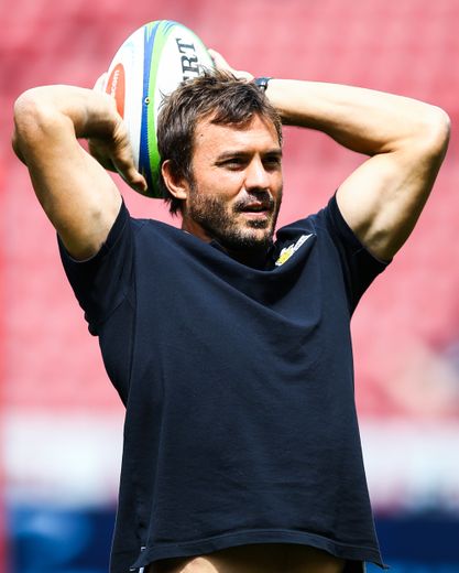 Dans celui-ci, Juan Martin Hernandez et Courtney Lawes en seraient. Le premier comme responsable de la technique individuelle, le second comme une des principales têtes d’affiche.