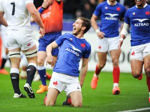 Vincent Rattez (France) inscrivant son premier essai avec les Bleus pendant le Tournoi des 6 Nations 2020 contre l'Angleterre
