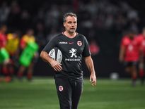 Mola : « On ne peut pas nous mettre le couteau sous la gorge »