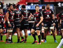 Selevasio Tolofua et Zack Holmes (Toulouse), face à Castres.