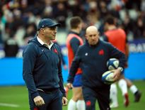 Ibanez : « Les places de titulaires se gagnent aux entraînements »