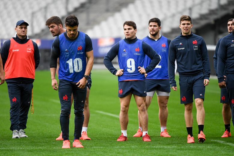 Romain NTAMACK and Antoine DUPONT of France during the France Captain's Run at Stade de France on February 8, 2020 in Paris, France. (Photo by Anthony Dibon/Icon Sport) - Antoine DUPONT - Romain NTAMACK - (France)