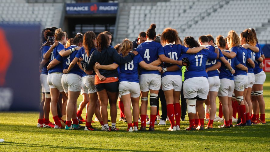 Team of France during the Women's Six Nations Tournament match between France and England at Stade des Alpes on November 14, 2020 in Grenoble, France. (Photo by Romain Biard/Icon Sport) - --- - Stade des Alpes - Grenoble (France)