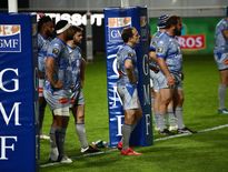 Castres regarde vers le bas