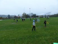 Si l’école de rugby du Chartreuse Rugby Club a pu reprendre tant bien que mal, ce n’est pas tout à fait le cas des seniors qui rencontrent d’autres problématiques, entre l’obligation de respecter le couvre-feu, la météo hivernale et l’interdiction d’utiliser les vestiaires.... Photo DR