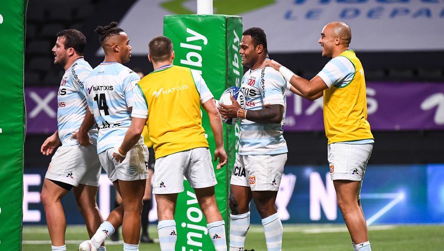 Virimi VAKATAWA of Racing 92 celebrates his try with team mates (the try will be refused afterwords) during the Scores Champions Cup match between Racing 92 and Connacht at Paris La Defense Arena on December 13, 2020 in Nanterre, France. (Photo by Baptiste Fernandez/Icon Sport) - Virimi VAKATAWA - Paris La Defense Arena - Paris (France)