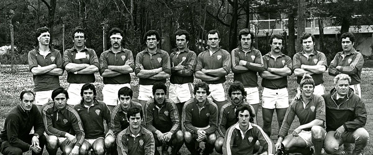 Le BO qui perdit de peu le quart de finale 1977 face à Nice avec au premier rang à droite, Michel Celaya, mentor de Serge Blanco.
