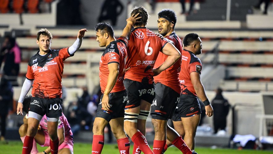 Team of Toulon celebrates during the Top 14 match betweenToulon and  Stade Francais on January 24, 2021 in Toulon, France. (Photo by Alexandre Dimou/Icon Sport) - Stade Felix Mayol - Toulon (France)