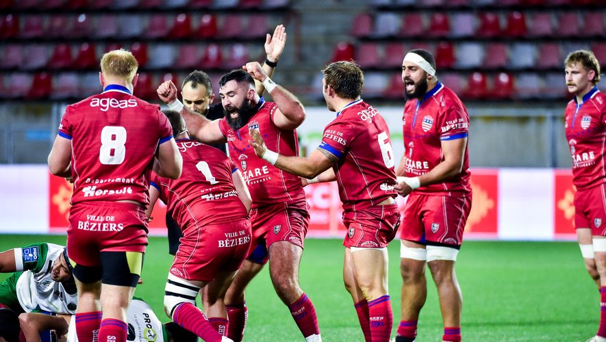 Jamie HAGAN of Beziers celebrates with teammates  during the Pro D2 match between Beziers and Montauban at Stade de la MediterranÃ©e on November 18, 2020 in Beziers, France. (Photo by Alexandre Dimou/Icon Sport) - Jamie HAGAN - Stade de la Mediterranee - BÃ©ziers (France)