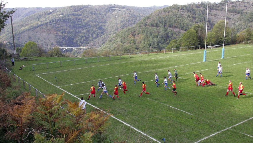 Match amateur dans le village de Vabre, deuxième série, championnat des Pyrénées