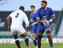 Romain Taofifenua sur la pelouse de Twickenham face à l'Angleterre