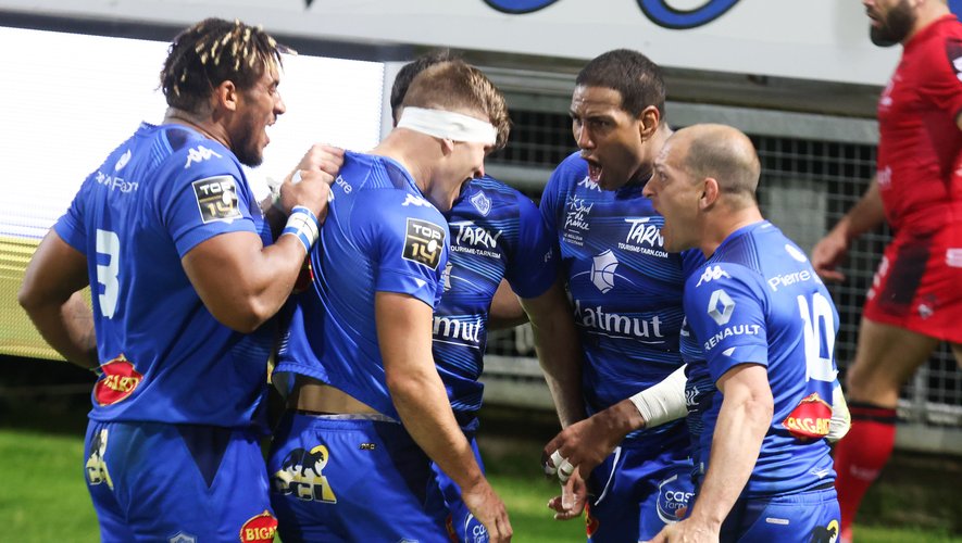 Bastien GUILLEMIN of Castres and Wilfrid HOUNKPATIN of Castres and Mathieu BABILLOT of Castres celebrate during the Top 14 match between Castres and Lyon OU at Stade Pierre Fabre on May 7, 2021 in Castres, France. (Photo by Laurent Frezouls/Icon Sport) - Bastien GUILLEMIN - Mathieu BABILLOT - Wilfrid HOUNKPATIN - Stade Pierre Fabre - Castres (France)