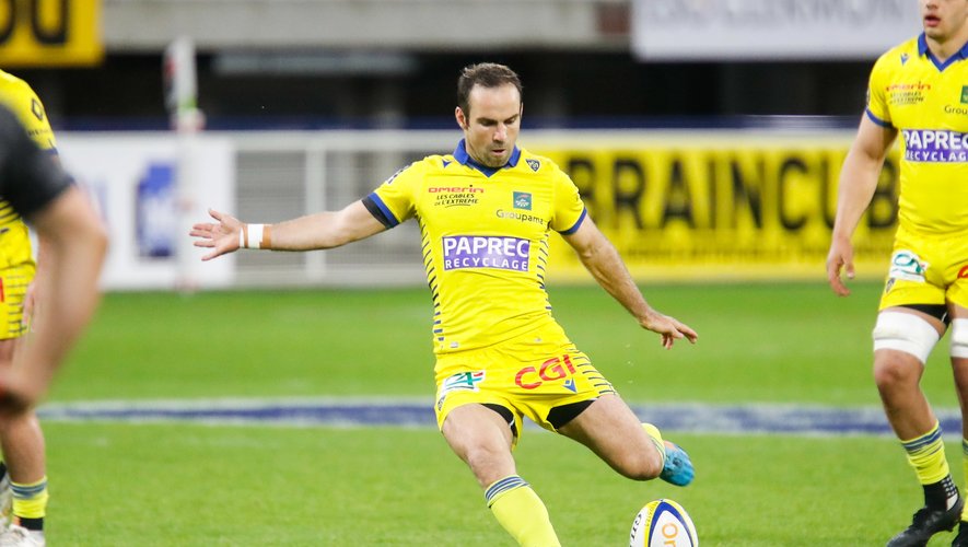 Morgan PARRA of Clermont during the Top 14 match between Clermont and Toulon at Stade Marcel Michelin on May 15, 2021 in Clermont-Ferrand, France. (Photo by Romain Biard/Icon Sport) - Stade Marcel Michelin - Clermont Ferrand (France)