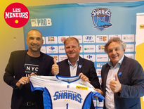 Patrice Bégay, directeur Bpifrance Excellence, est entouré de Jérôme Alonzo, nouveau directeur sportif des Sharks, et leur président, Freddy Tacheny.