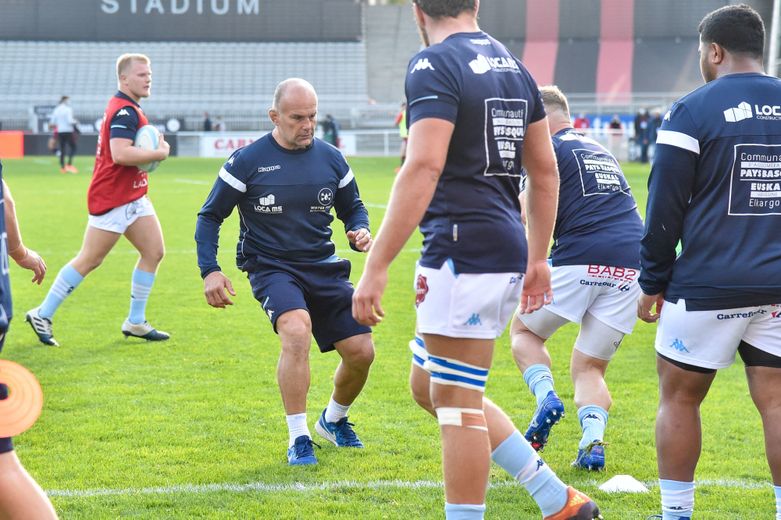 Yannick Bru lors d'un échauffement d'avant-match