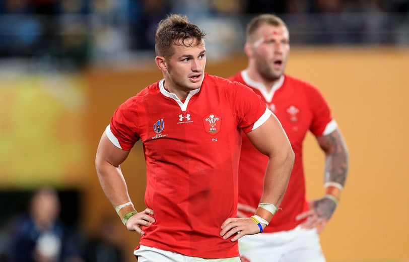 L'international gallois Hallam Amos (25 sélections) a annoncé sa retraite du rugby à l’âge de 27 ans.