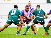 Paul Alo-Emile (Stade français) face à deux Palois