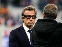 Pas toujours « Com’ » sur des roulettes pour le patron du XV de France