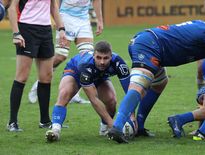 Jérémy Fernandez profite de la mise au repos de Rory Kockott pour gagner du temps de jeu.