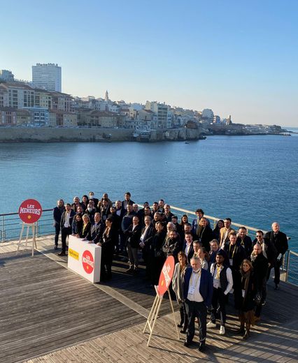 Les présidents des clubs réunis autour de l'équipe de Bpifrance au Cercle des Nageurs de Marseille
