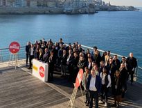 Les présidents des clubs réunis autour de l'équipe de Bpifrance au Cercle des Nageurs de Marseille