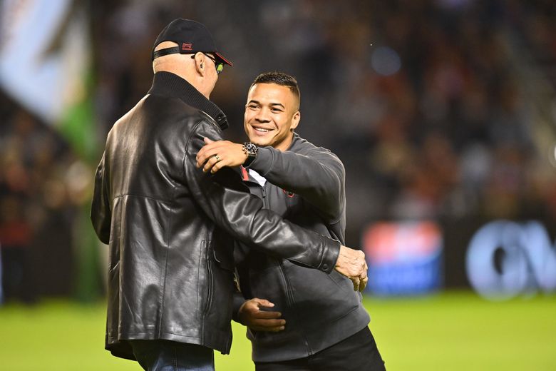Bernard Lemaître fait une accolade à sa nouvelle recrue star Cheslin Kolbe