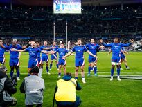 Les Bleus fêtent leur succès avec le public