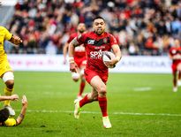 Après leur victoire face à La Rochelle, les Toulonnais de Duncan Paia’aua se tournent maintenant vers un calendrier copieux avec l’espoir d'une remontée au classement. Premier choc : la réception de Clermont. Photo Icon Sport