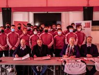 Régis Brandinelli, au centre, lors de la signature de la convention entre son Stade niçois et l'Académie de Nice