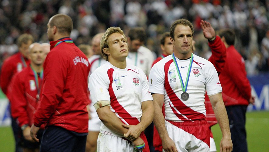Mike Catt aux côtés de Jonny Wilkinson lors de la finale de la Coupe du monde 2007