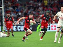 Les deux champions européens s’affrontent pour une qualification. Après avoir bien célébré leur titre les Lyonnais de Baptiste Couilloud veulent faire mentir les pronostics et l’emporter face à La Rochelle qui peut perdre sa place dans le top 6.
