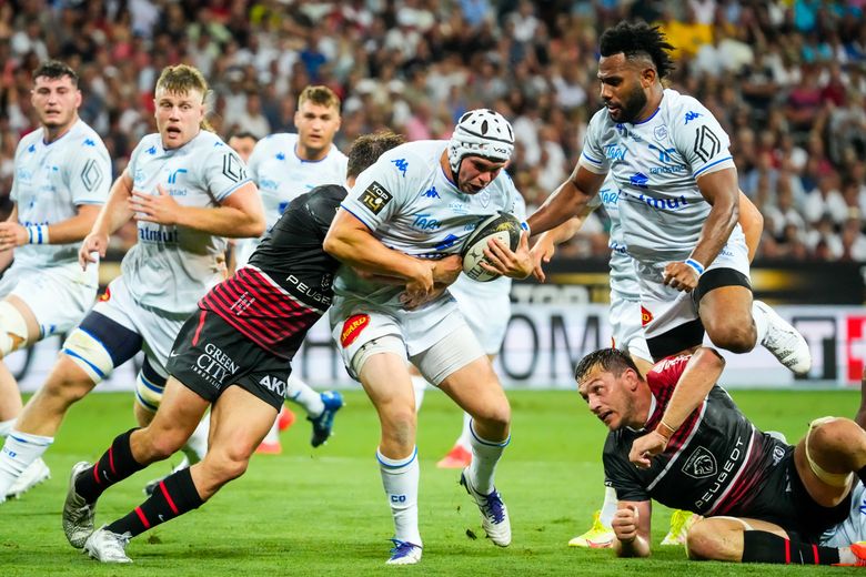 Gaëtan BARLOT (Castres), face à Toulouse.